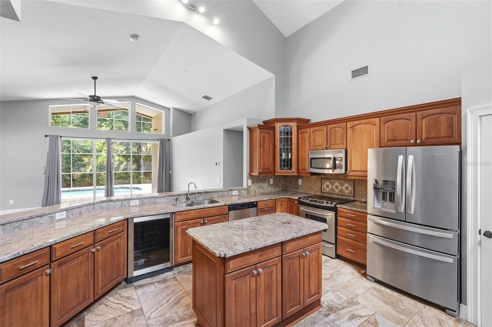 8102 KENDELWICK COURT — photo 11 of 65