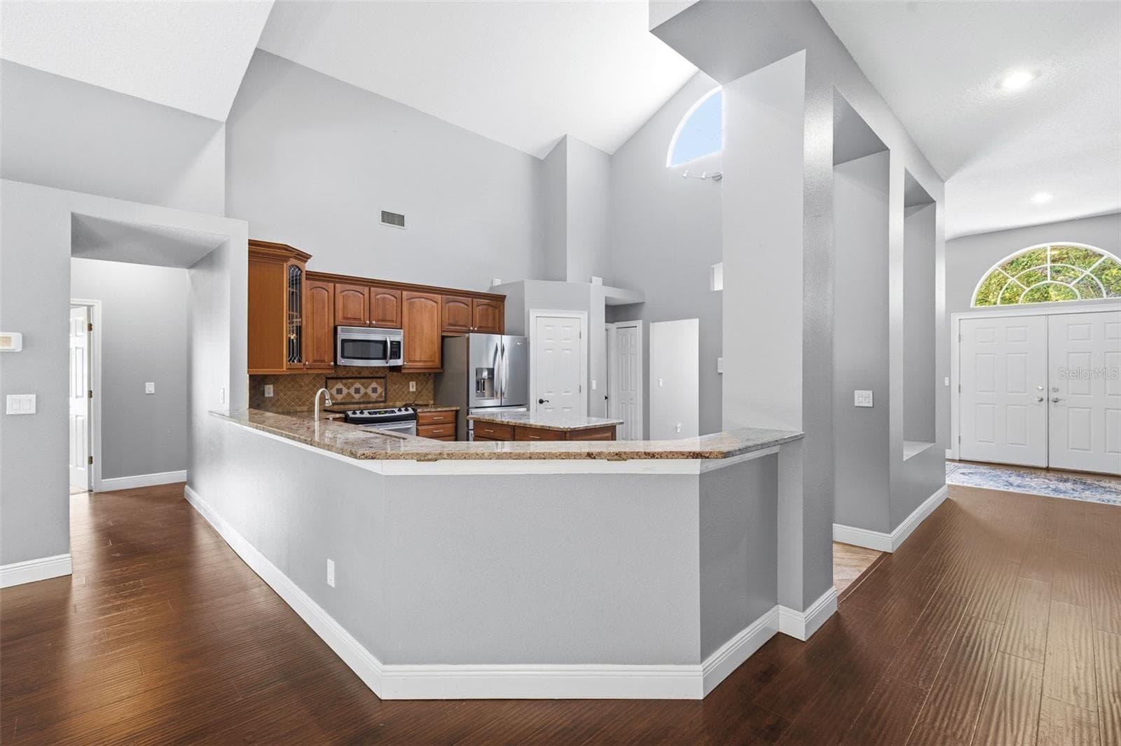 8102 KENDELWICK COURT — photo 17 of 65