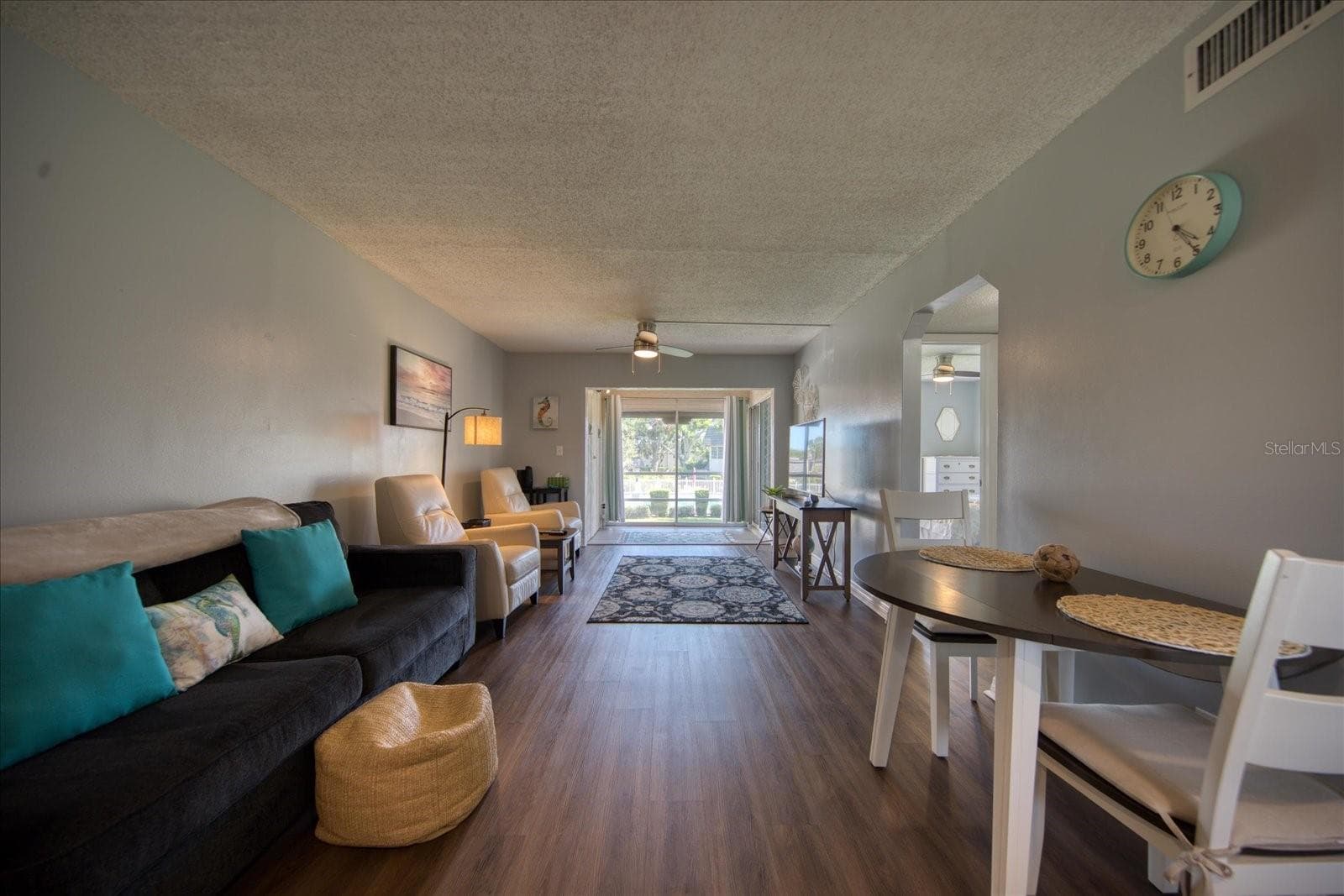 712 CORDOVA GREENS — photo 4 of 21