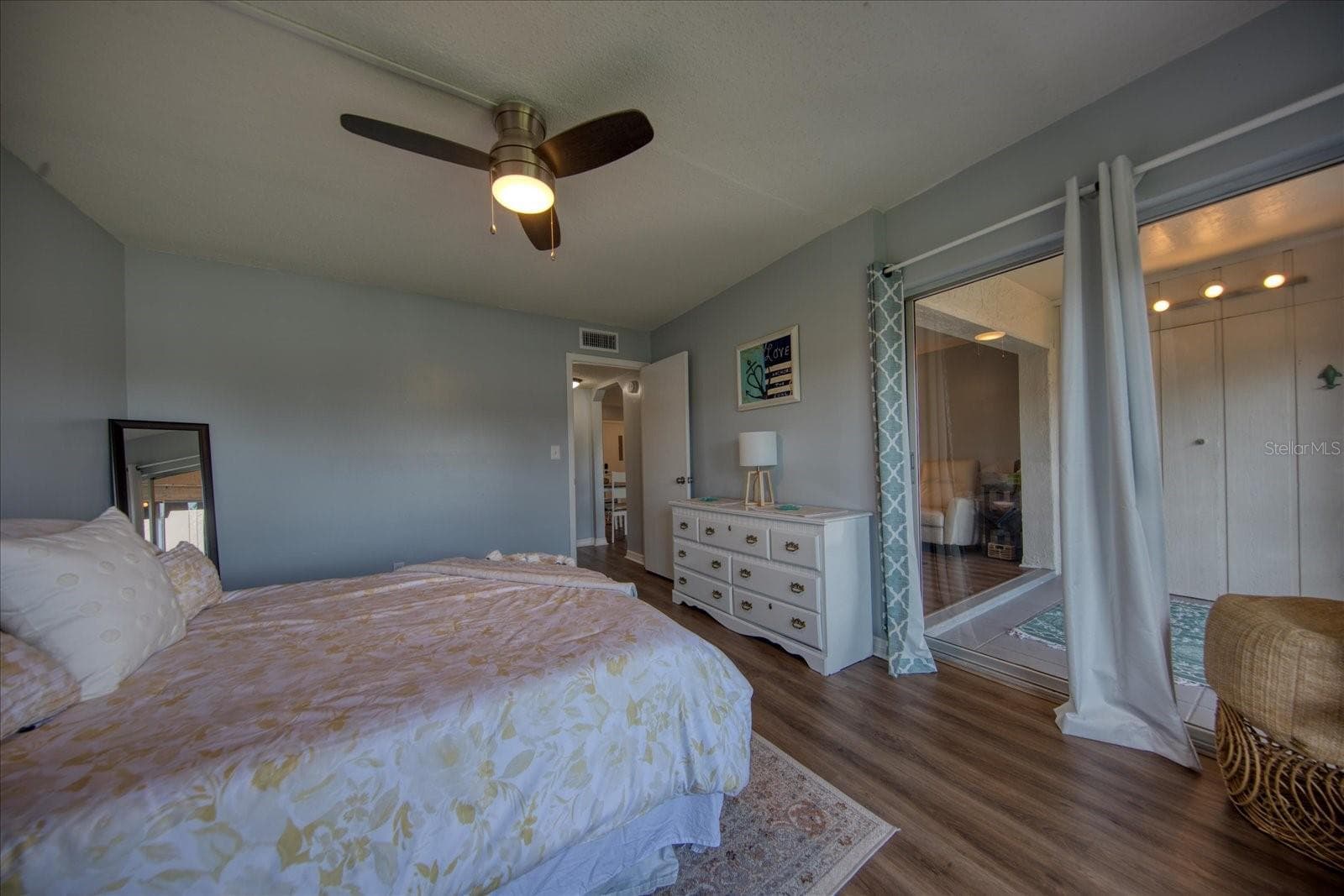712 CORDOVA GREENS — photo 17 of 21