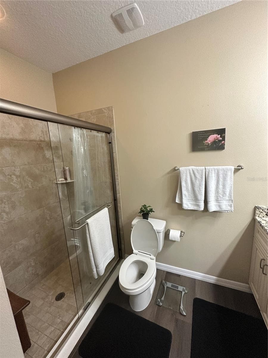 27001 WHITE PLAINS WAY — photo 18 of 43