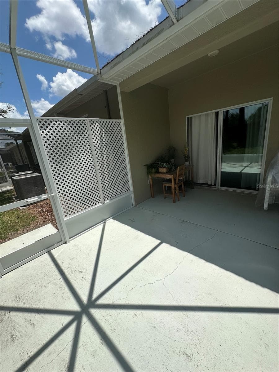 27001 WHITE PLAINS WAY — photo 30 of 43