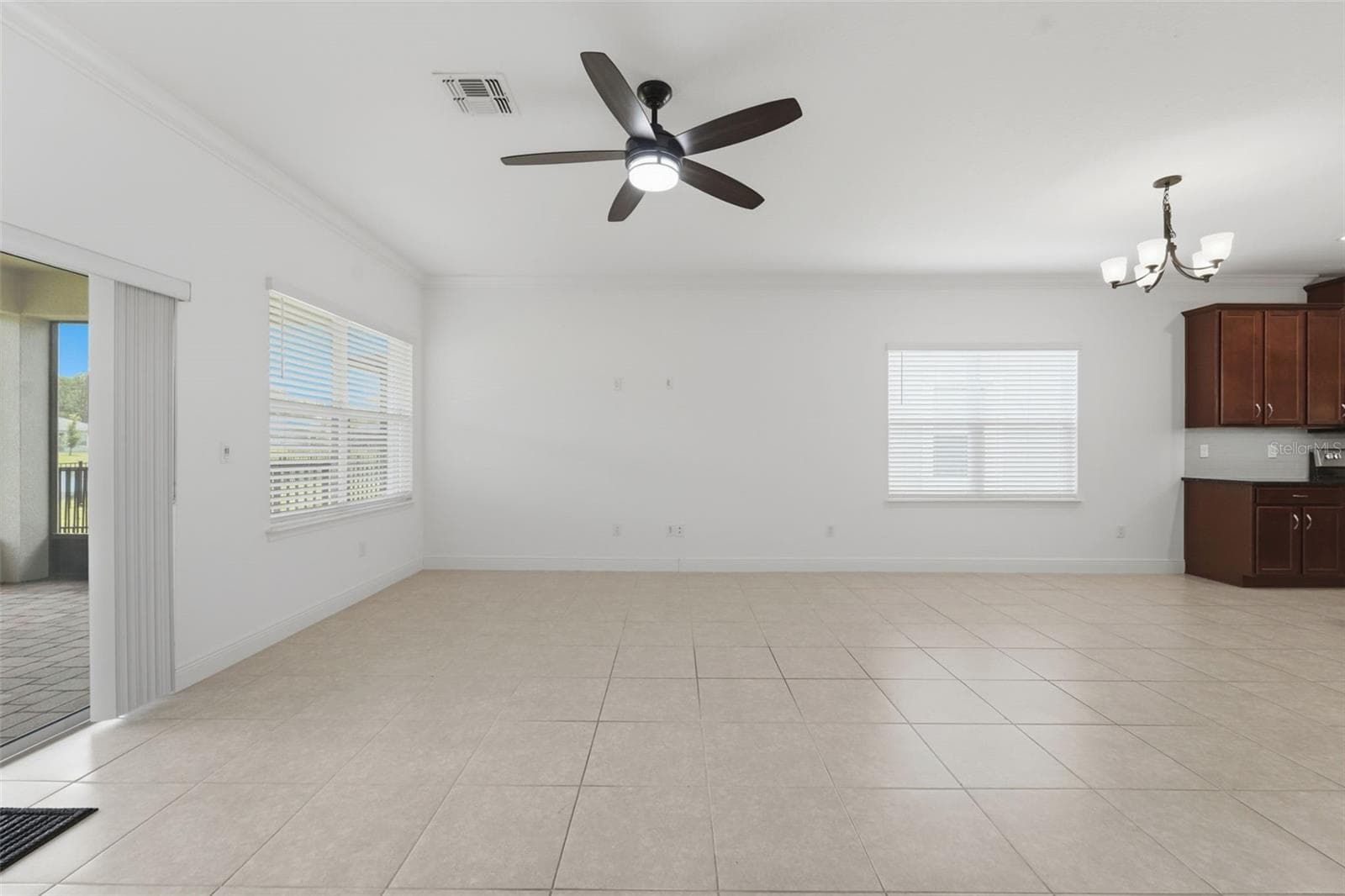 5576 ESTERO LOOP — photo 7 of 32