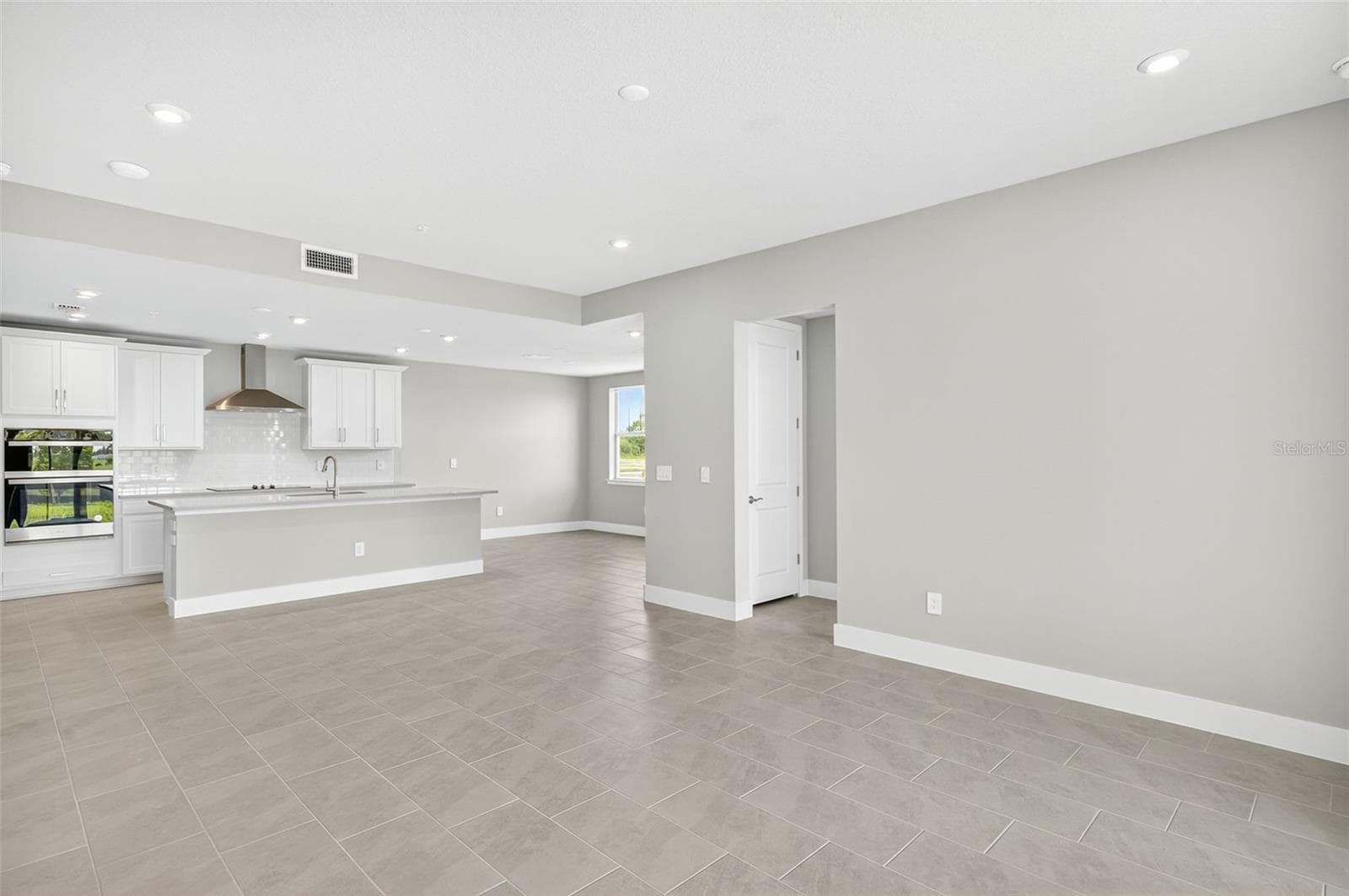 17420 MOONFLOWER DRIVE — photo 8 of 45