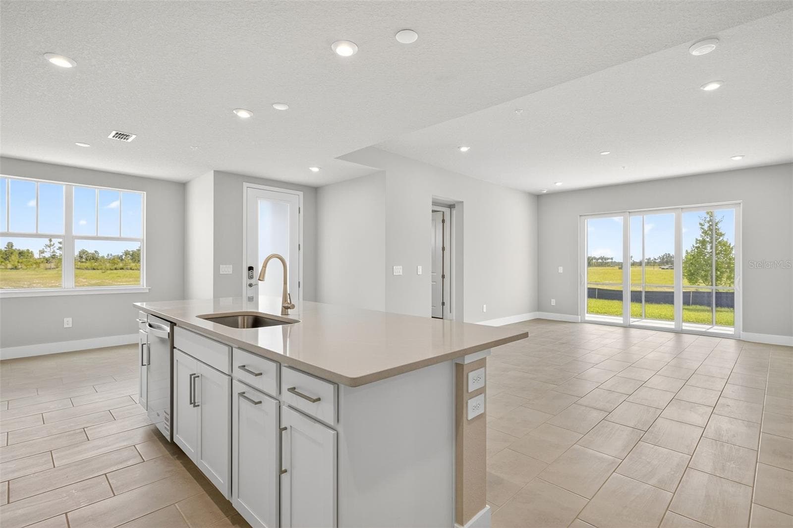 17420 MOONFLOWER DRIVE — photo 12 of 45