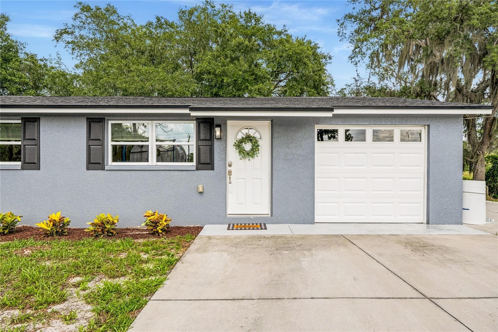 749 SR 415 — photo 1 of 43