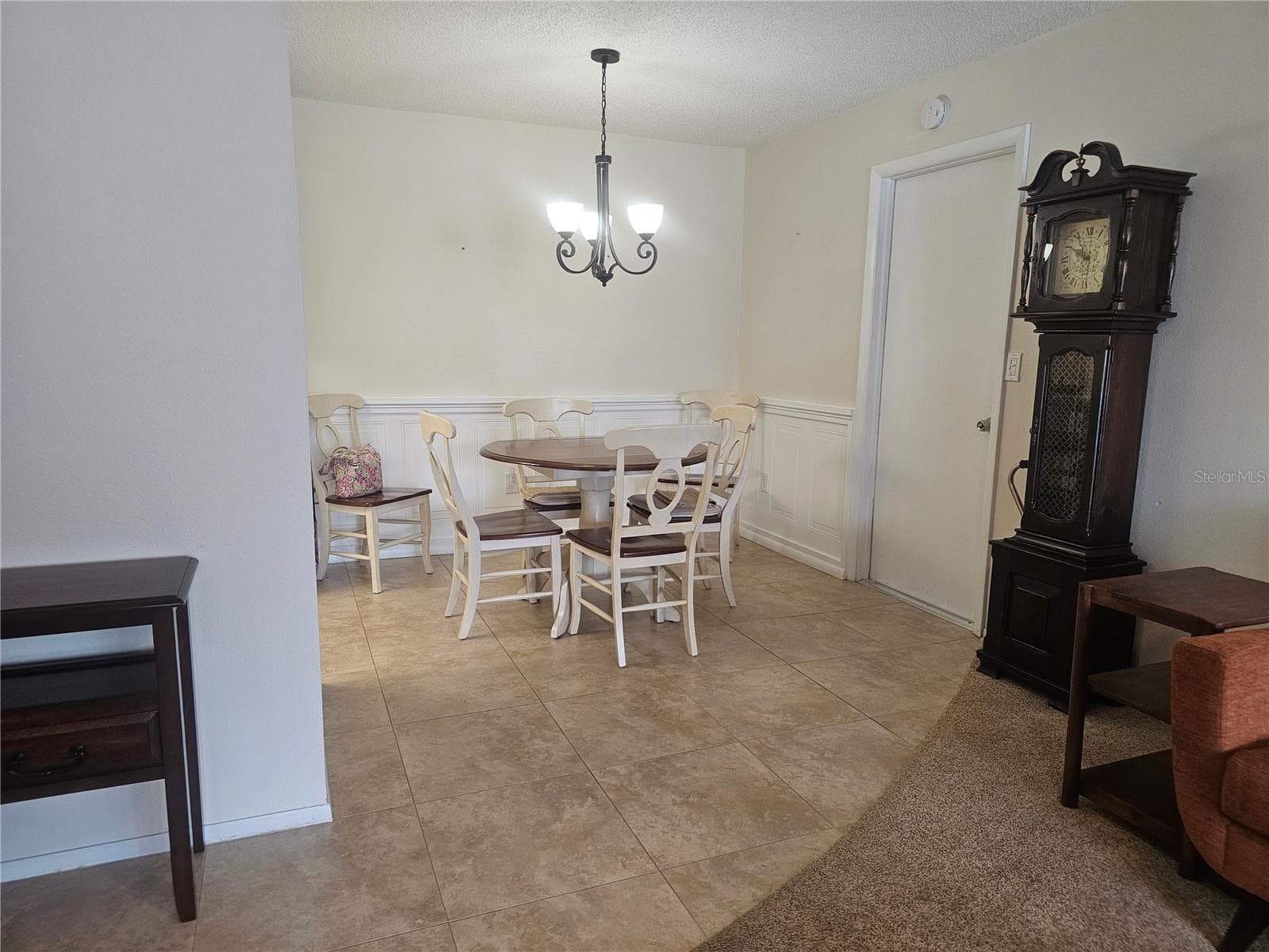 1009 QUEEN ANNE DRIVE — photo 3 of 8
