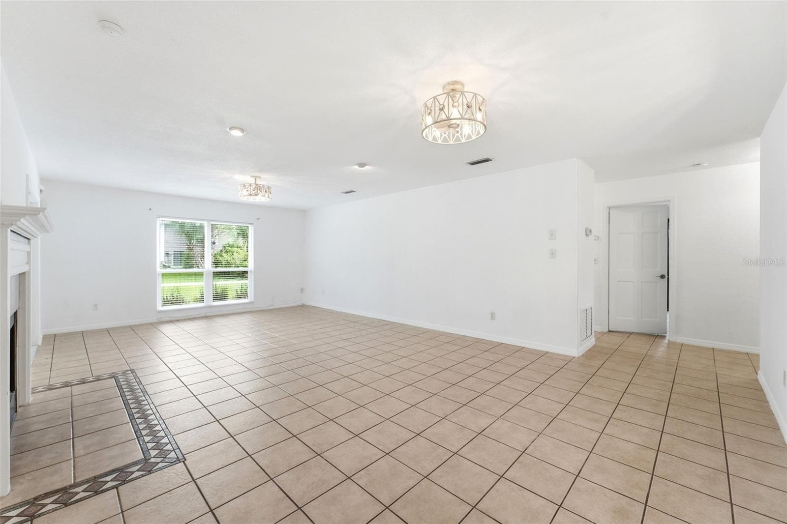 820 HILL AVENUE — photo 12 of 43