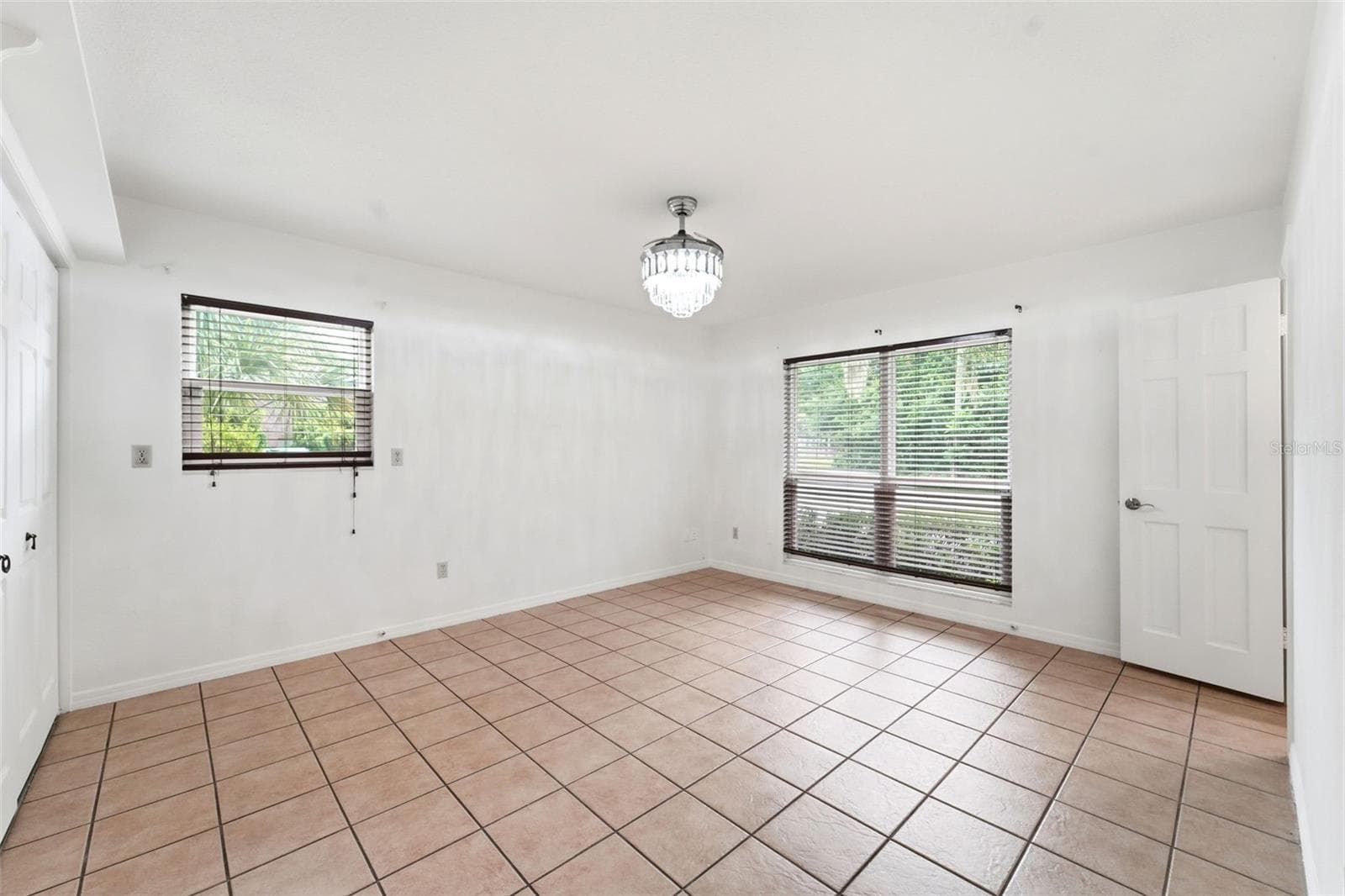 820 HILL AVENUE — photo 19 of 43