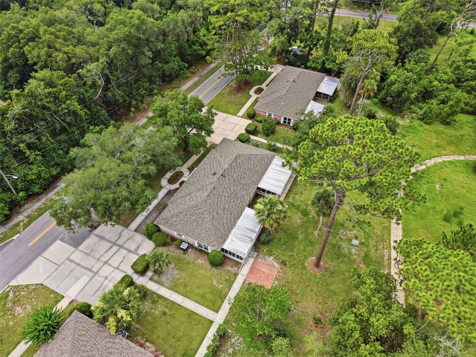 820 HILL AVENUE — photo 38 of 43