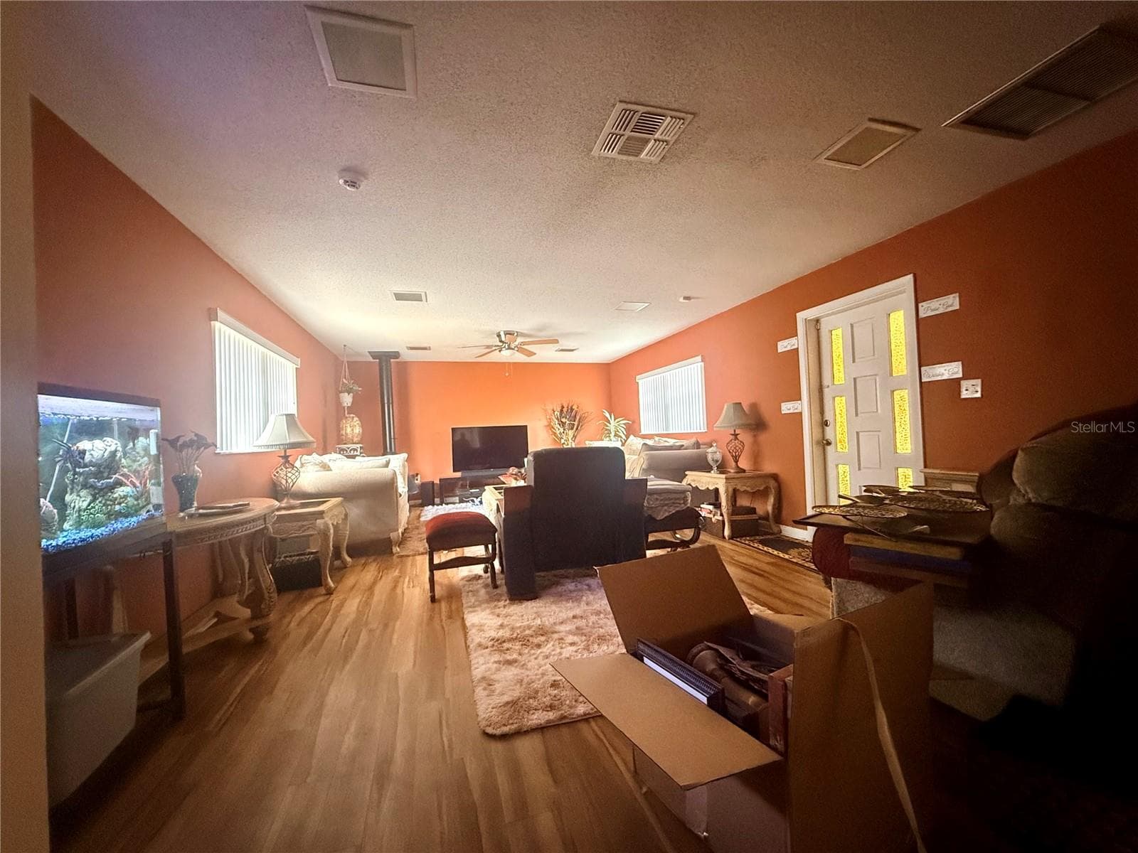 611 RIDGEFIELD AVENUE — photo 3 of 10