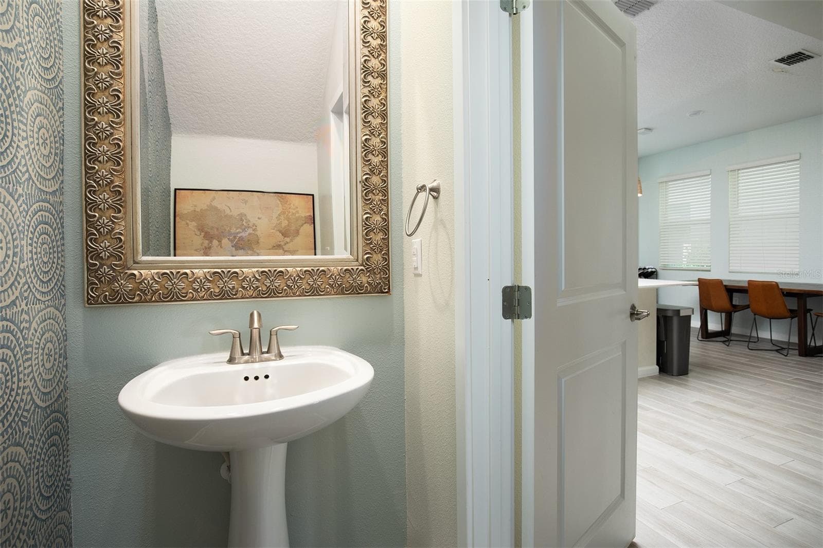 170 WOODED VINE DRIVE — photo 22 of 44