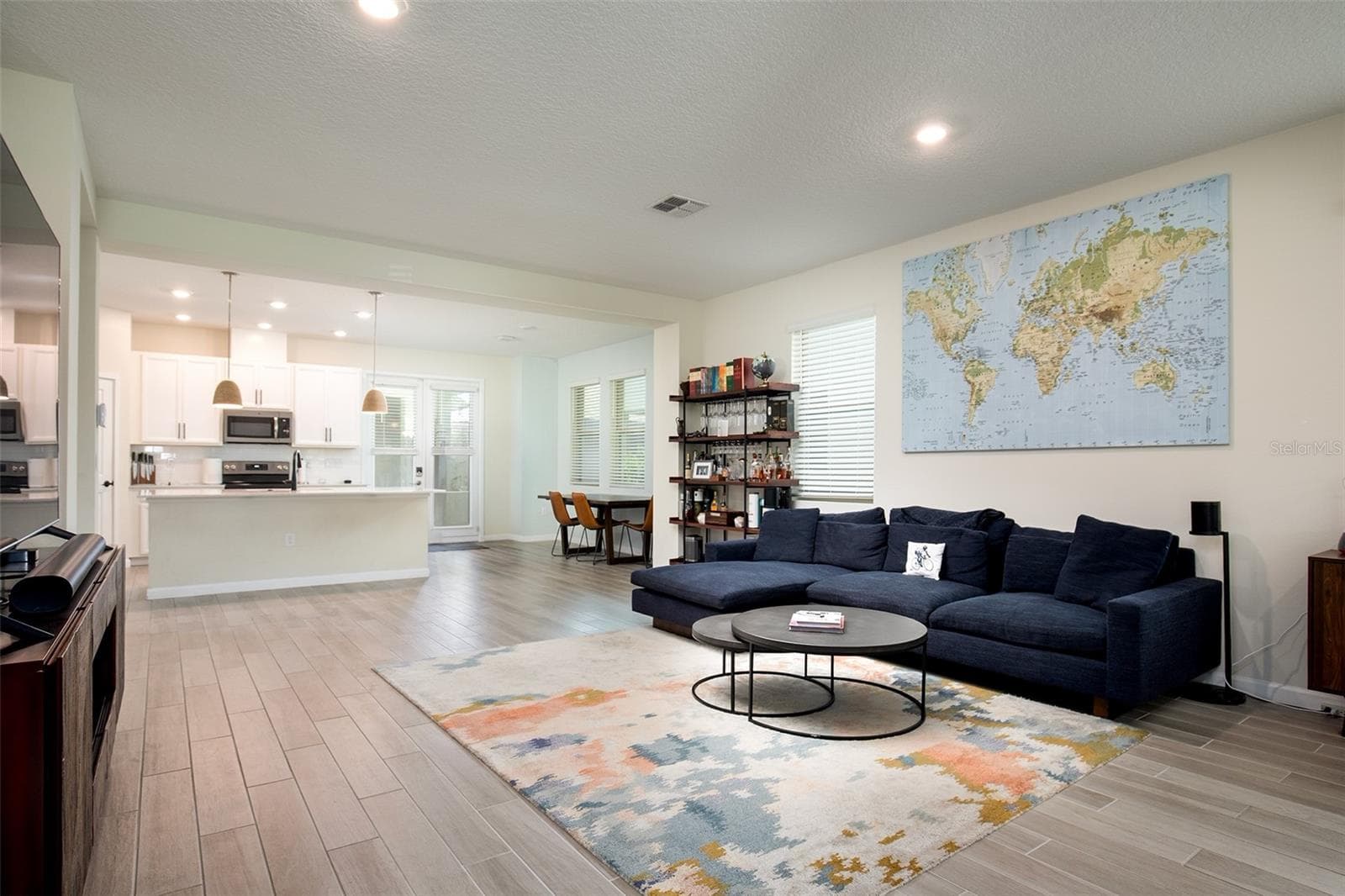 170 WOODED VINE DRIVE — photo 13 of 44