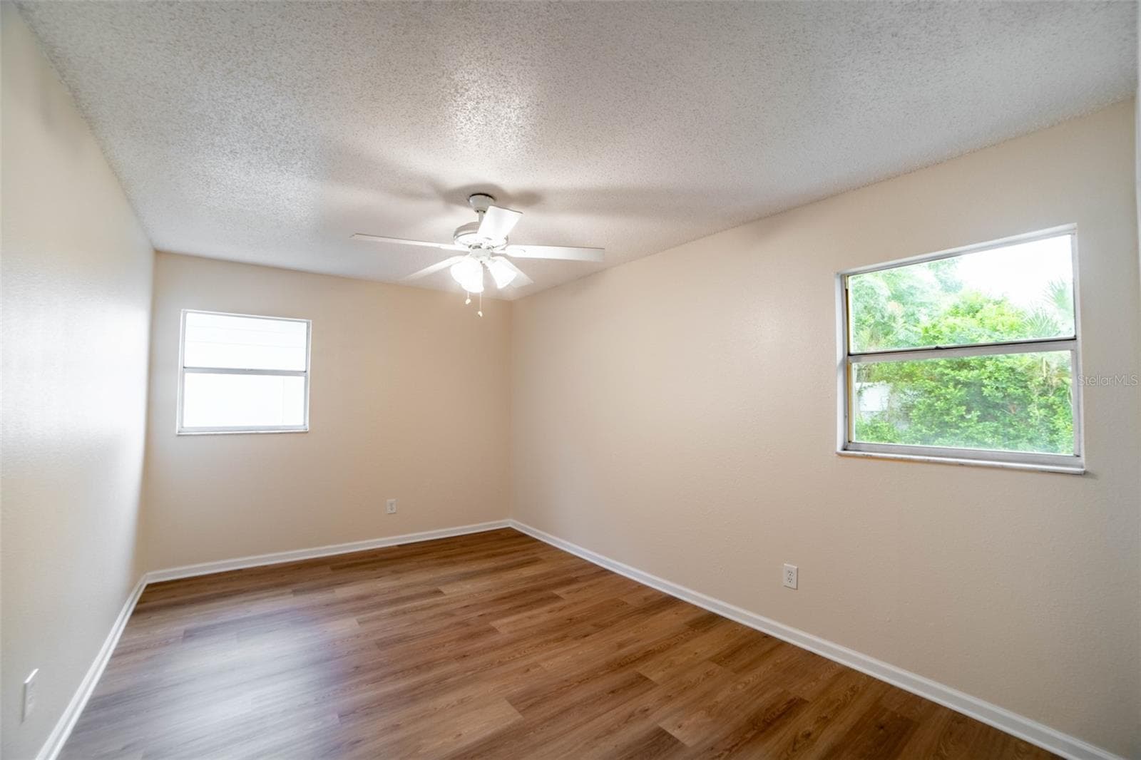 377 JEFFERSON DRIVE — photo 21 of 45