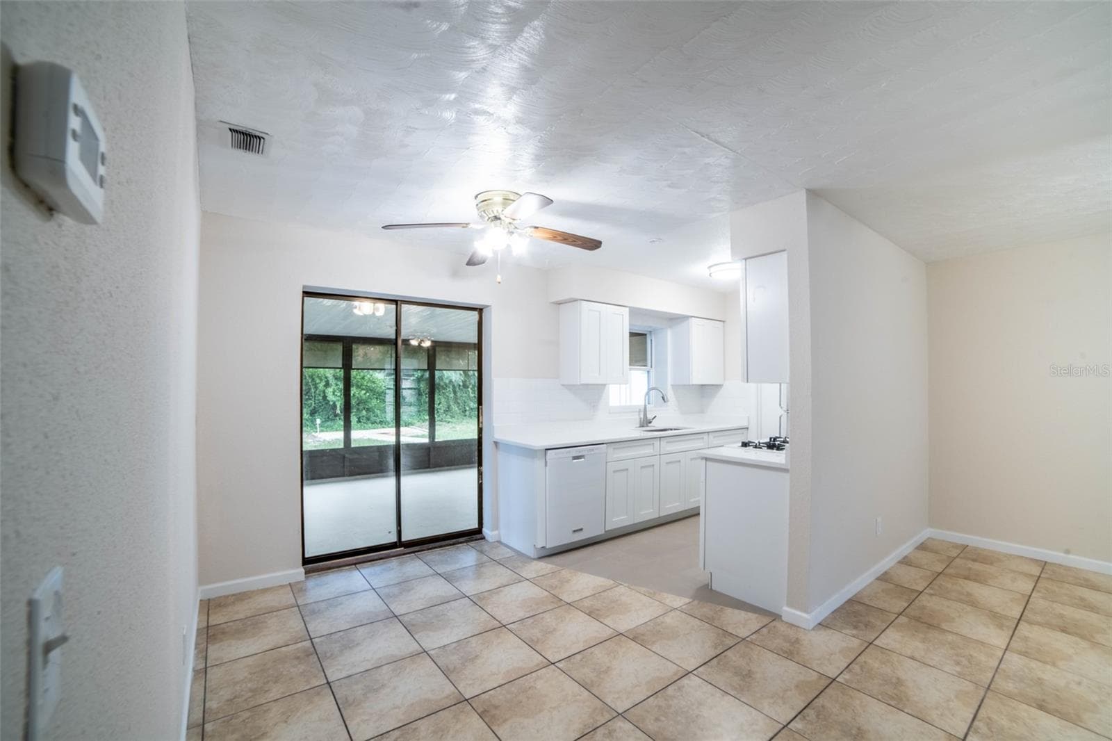 377 JEFFERSON DRIVE — photo 7 of 45