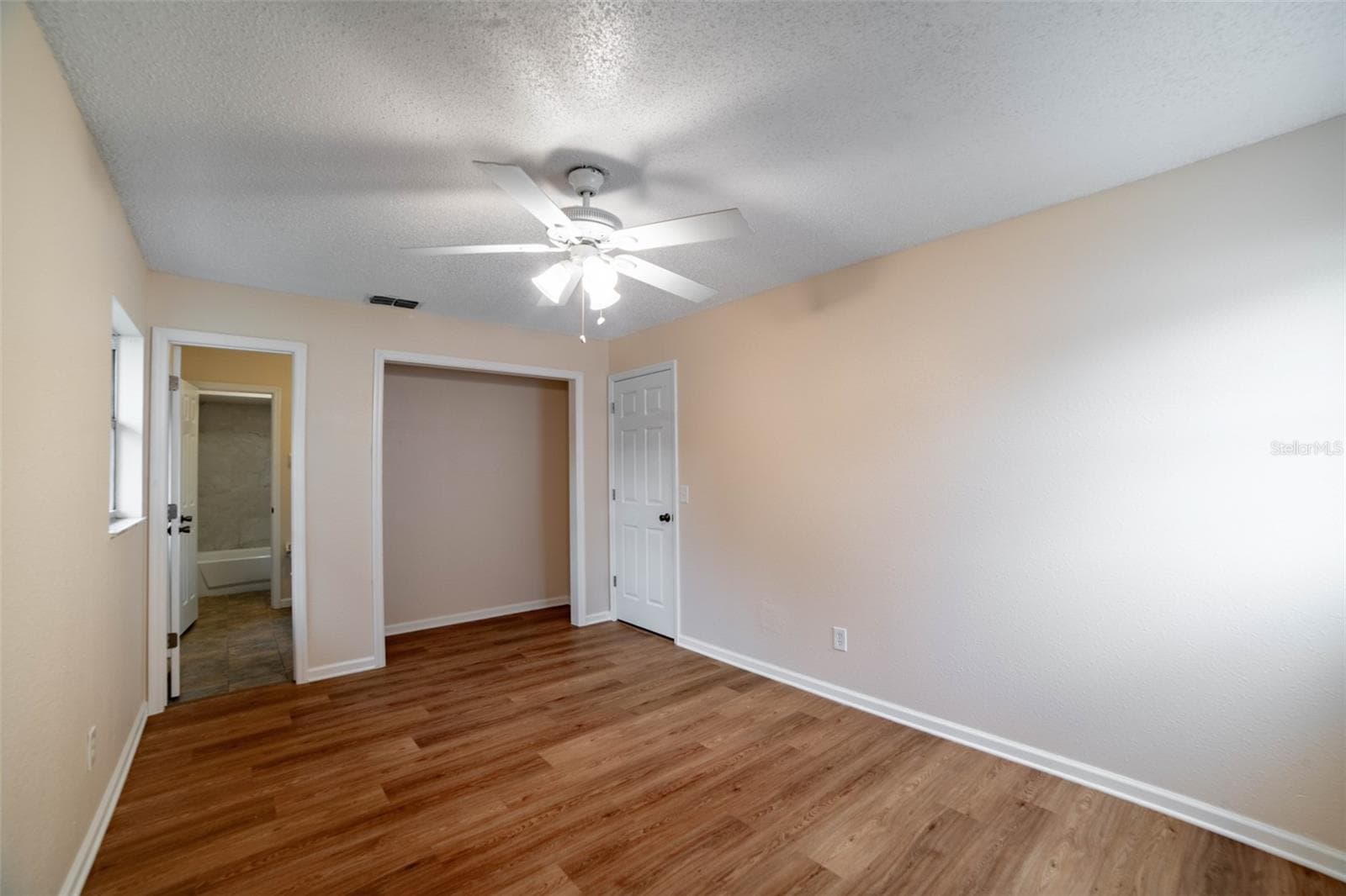 377 JEFFERSON DRIVE — photo 22 of 45