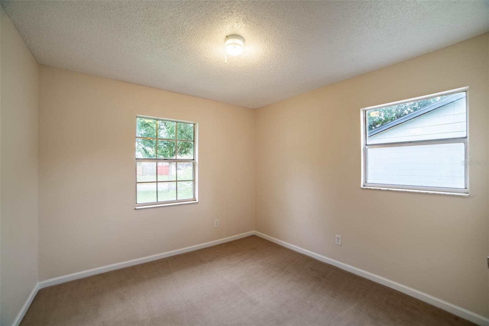 377 JEFFERSON DRIVE — photo 31 of 45