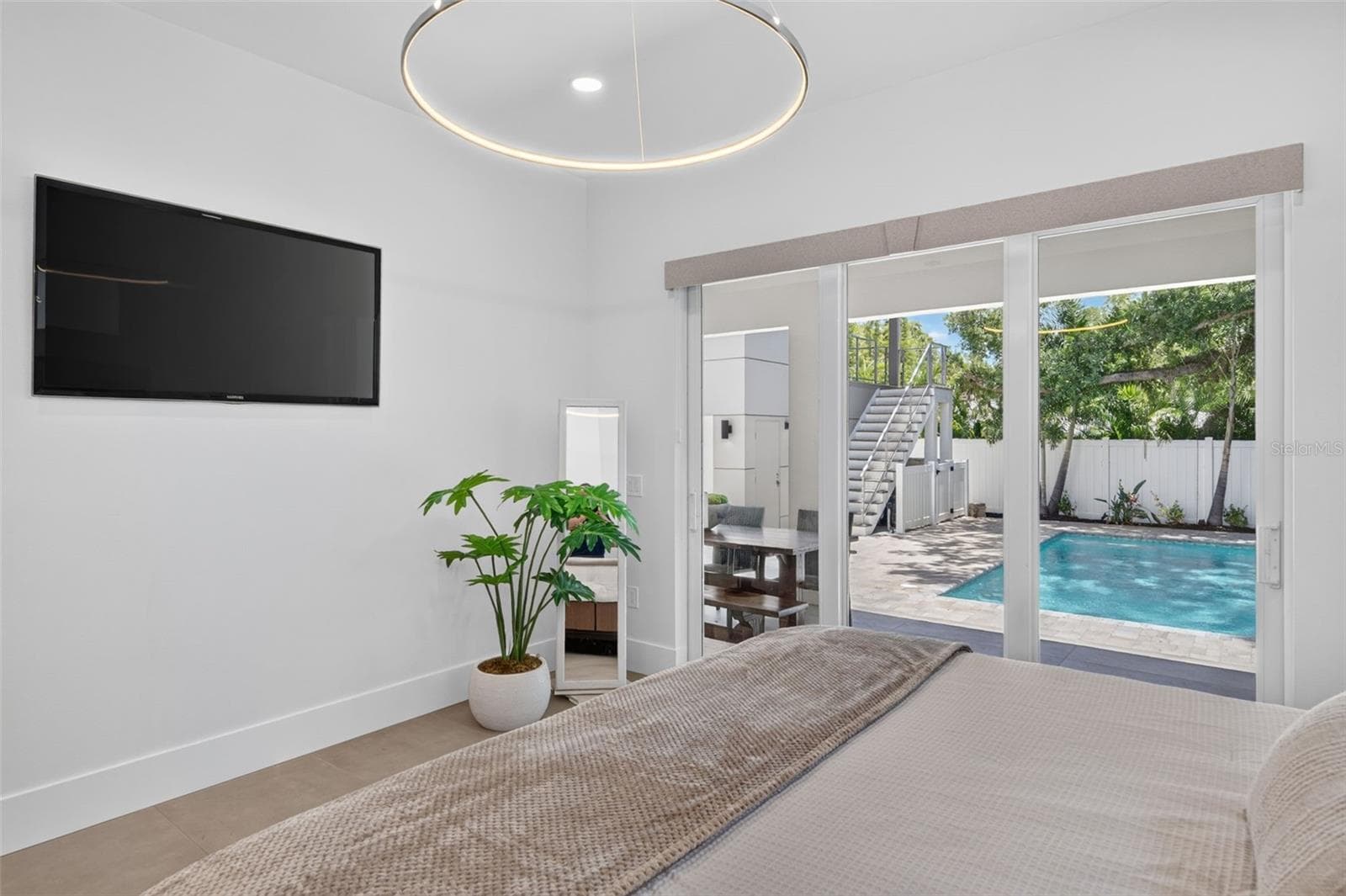 2430 FLOYD STREET — photo 30 of 100