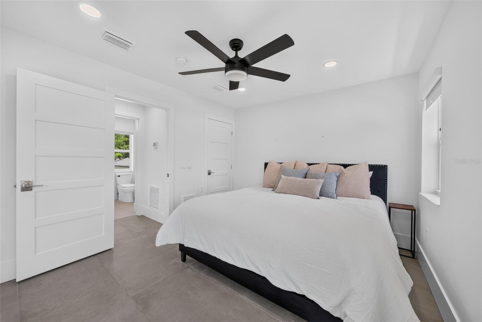 2430 FLOYD STREET — photo 77 of 100