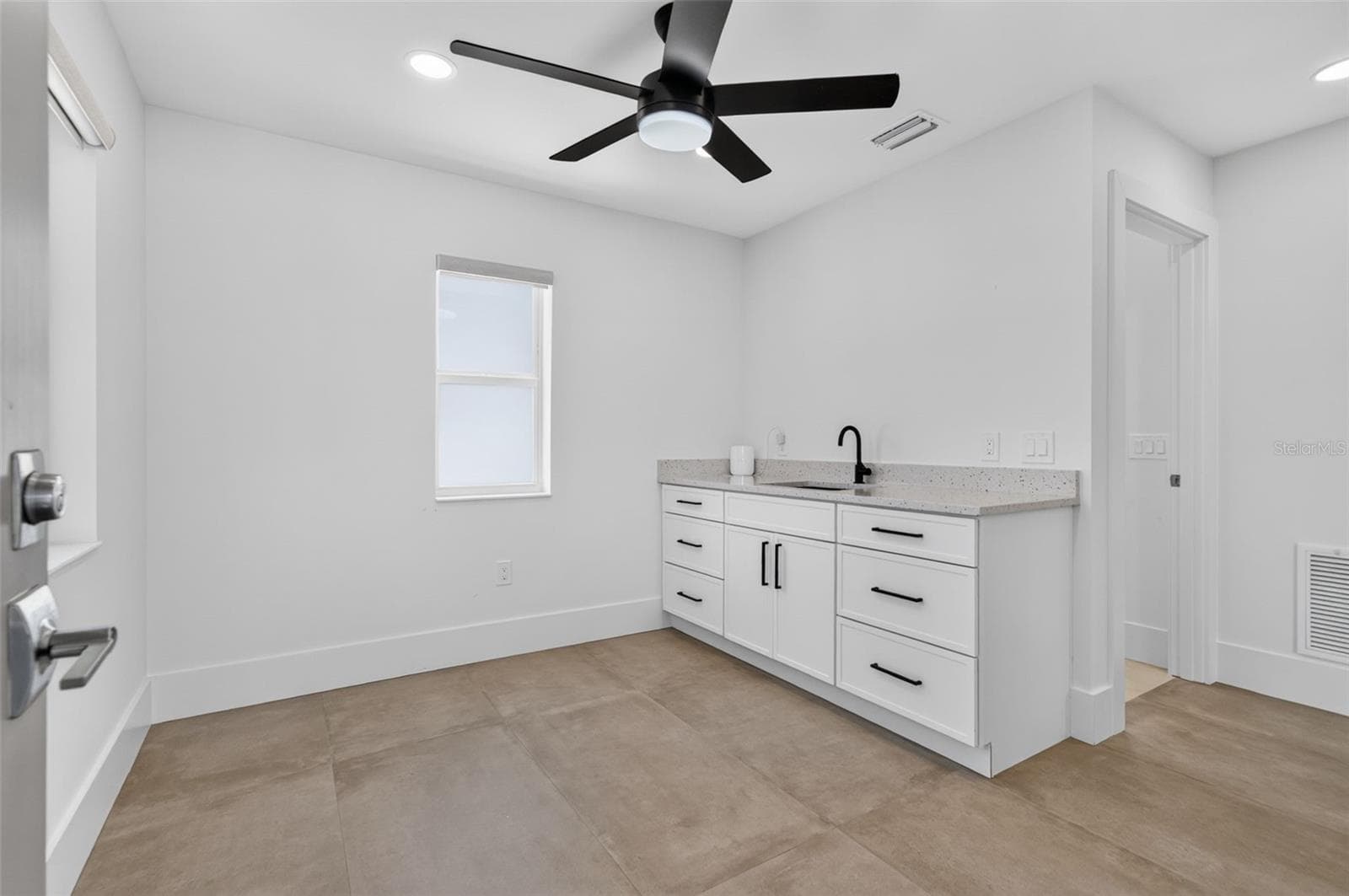 2430 FLOYD STREET — photo 73 of 100