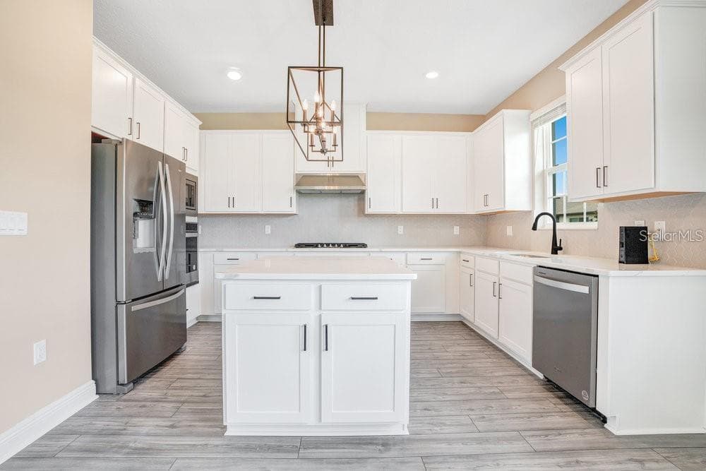 7951 RUMNEY LANE — photo 8 of 38