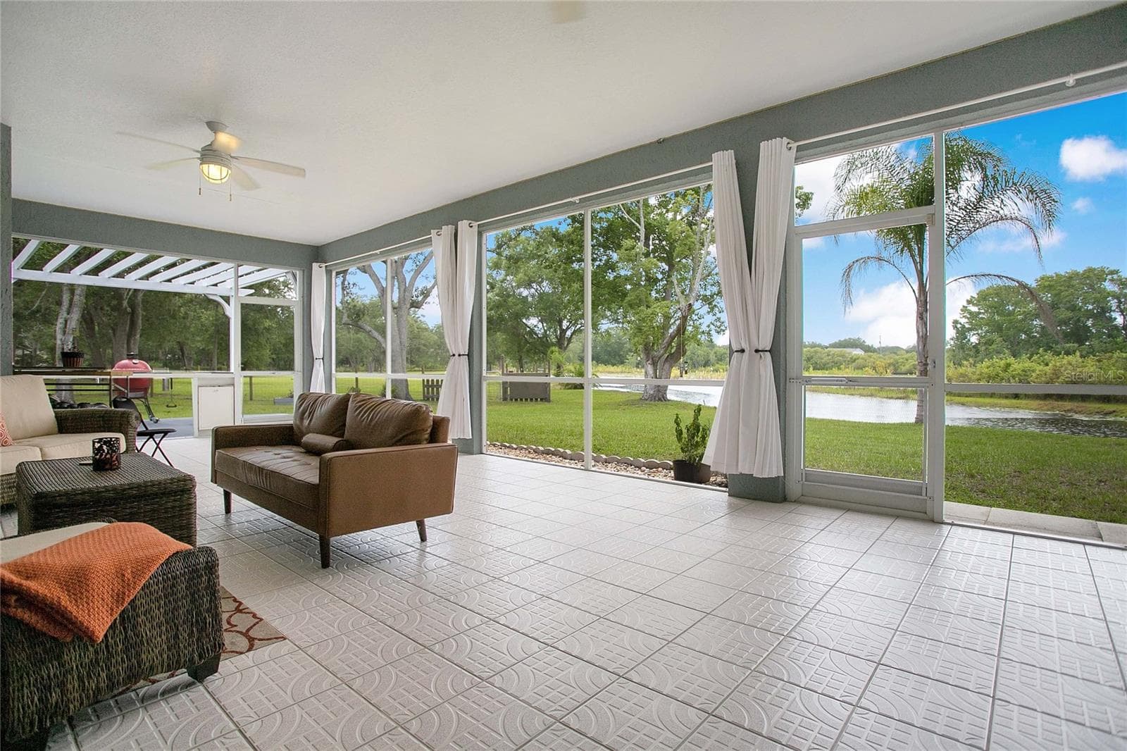 19616 LIVINGSTON AVENUE — photo 7 of 30