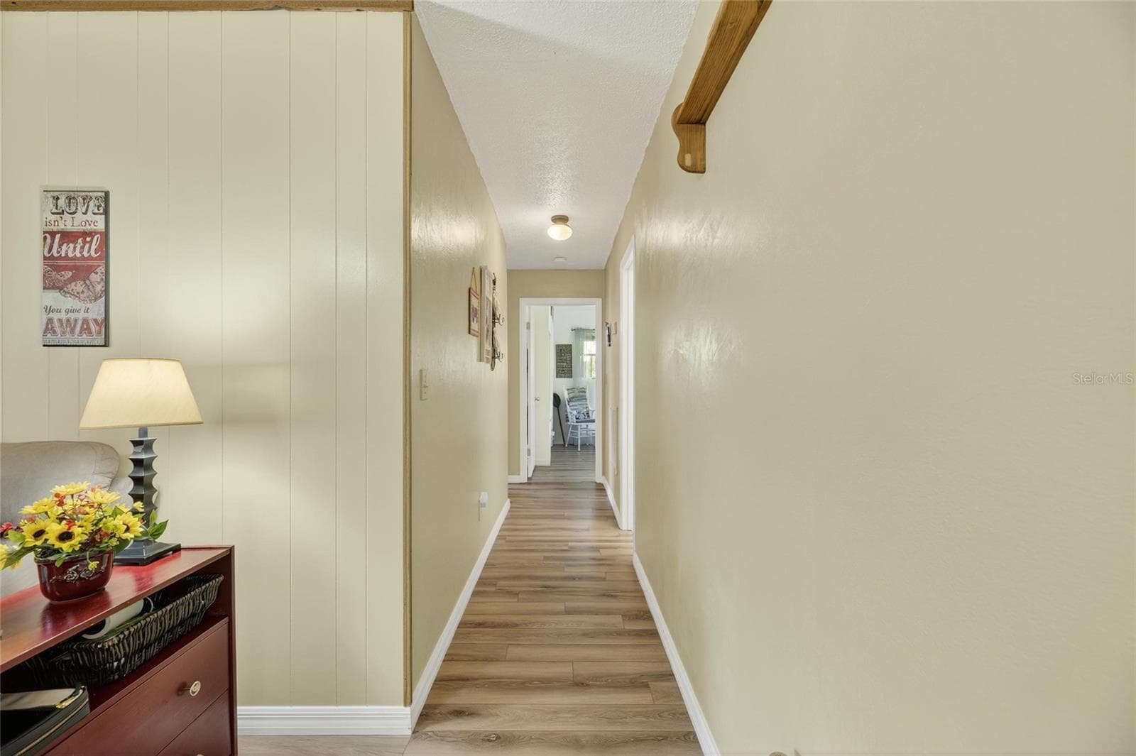 205 WENDEL AVENUE — photo 6 of 39