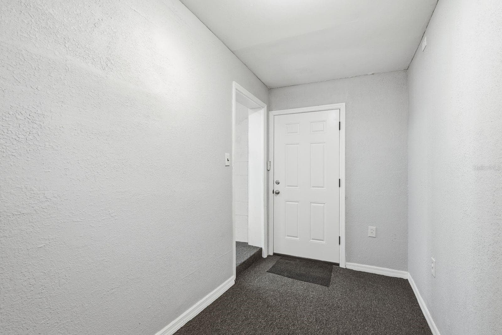 6309 WERNER AVENUE — photo 25 of 71