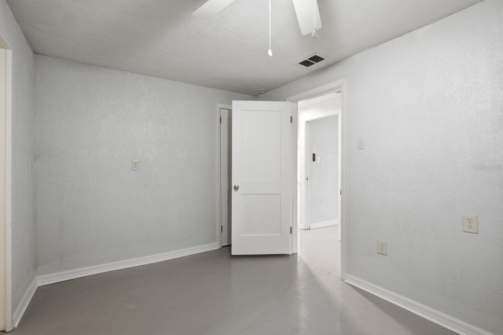 6309 WERNER AVENUE — photo 43 of 71