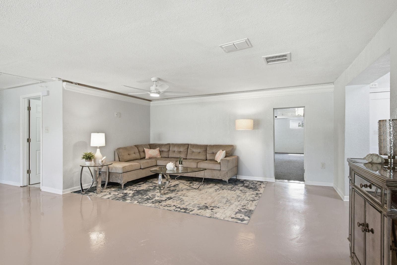6309 WERNER AVENUE — photo 7 of 71