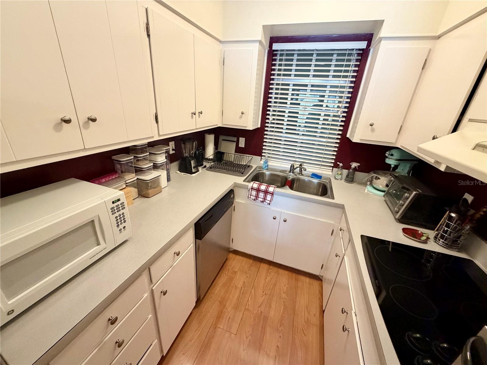 223 WINDSOR STREET — photo 17 of 26