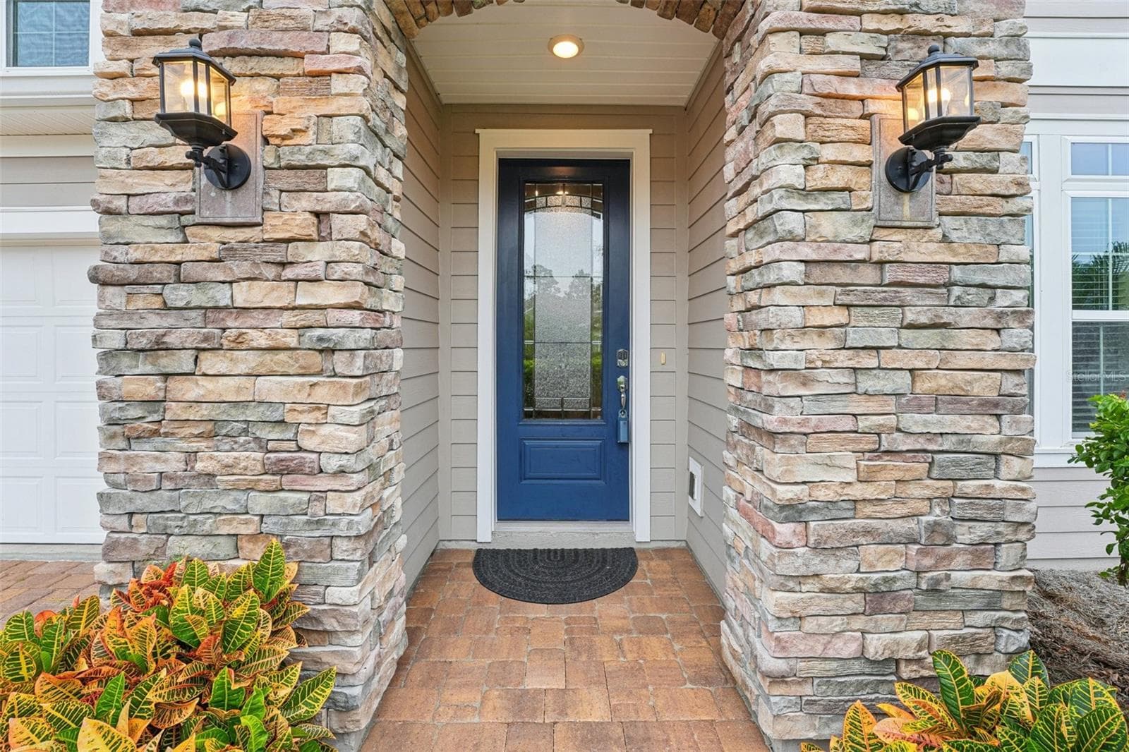 2785 LAS CALINAS BOULEVARD — photo 4 of 85