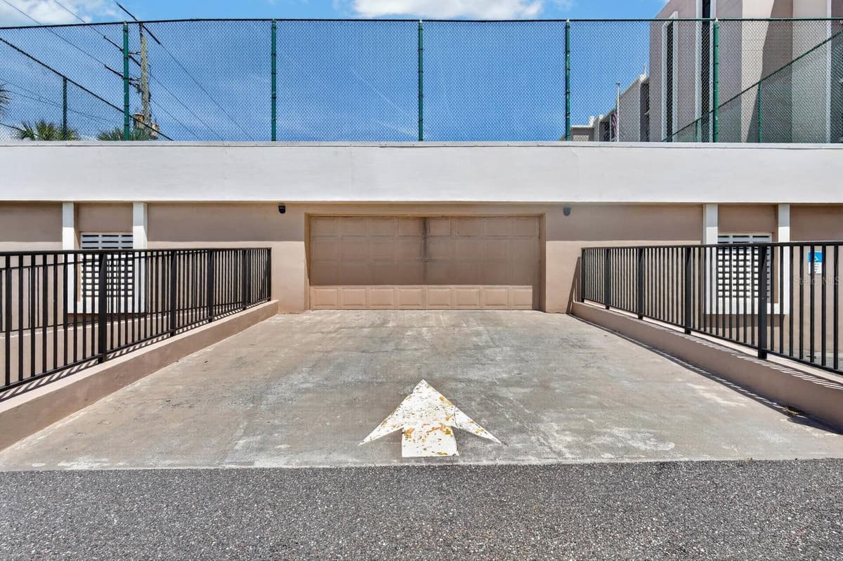 4745 ATLANTIC AVENUE — photo 43 of 50