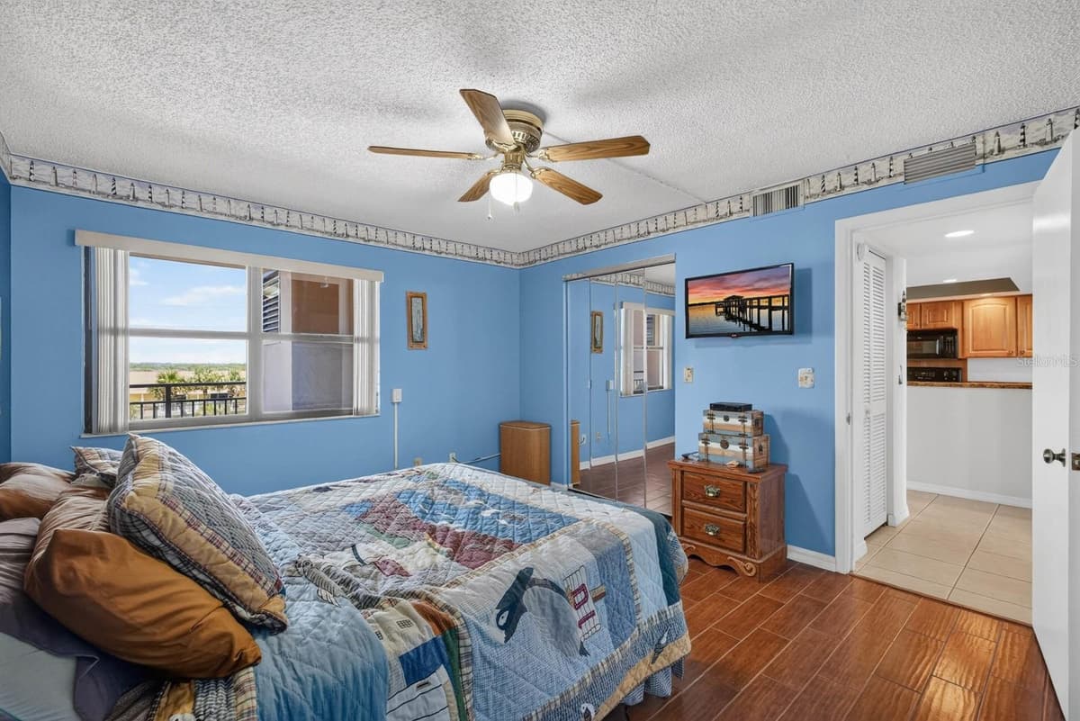 4745 ATLANTIC AVENUE — photo 26 of 50