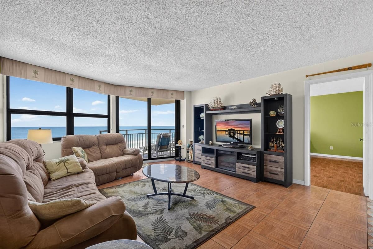 4745 ATLANTIC AVENUE — photo 18 of 50