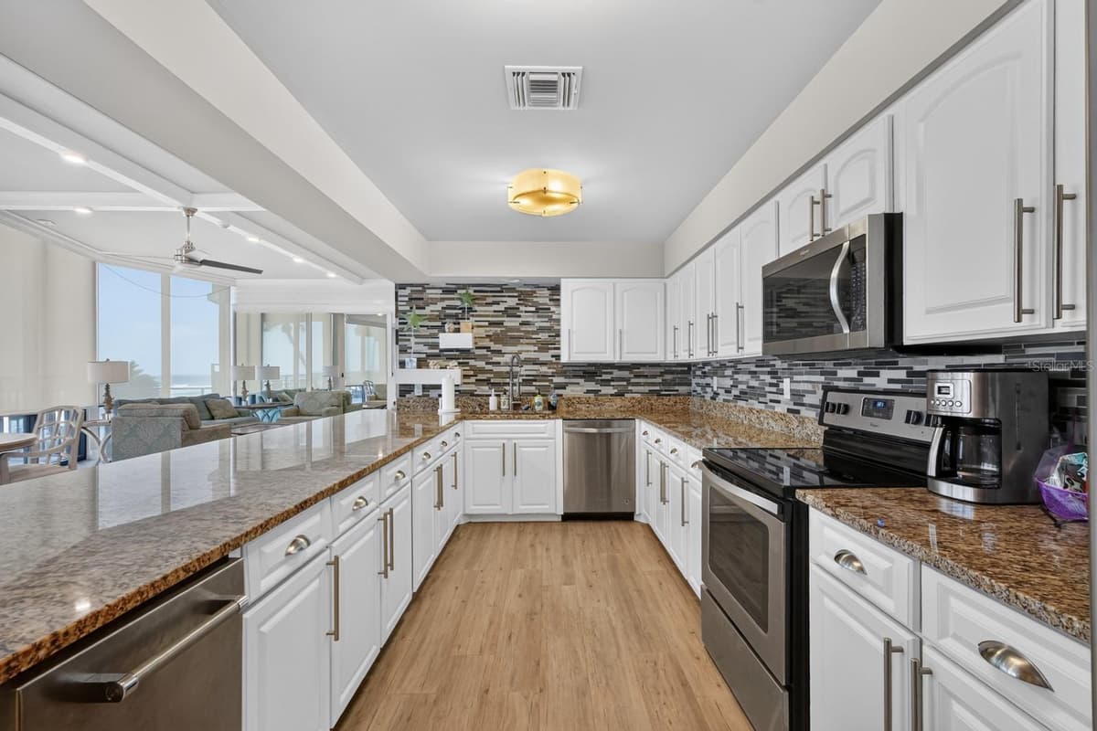 4745 ATLANTIC AVENUE — photo 32 of 50