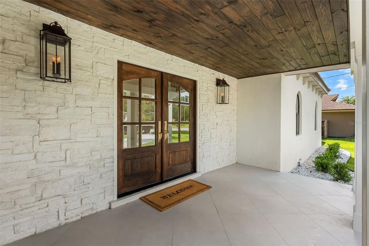 2501 TRENTWOOD BOULEVARD — photo 4 of 58