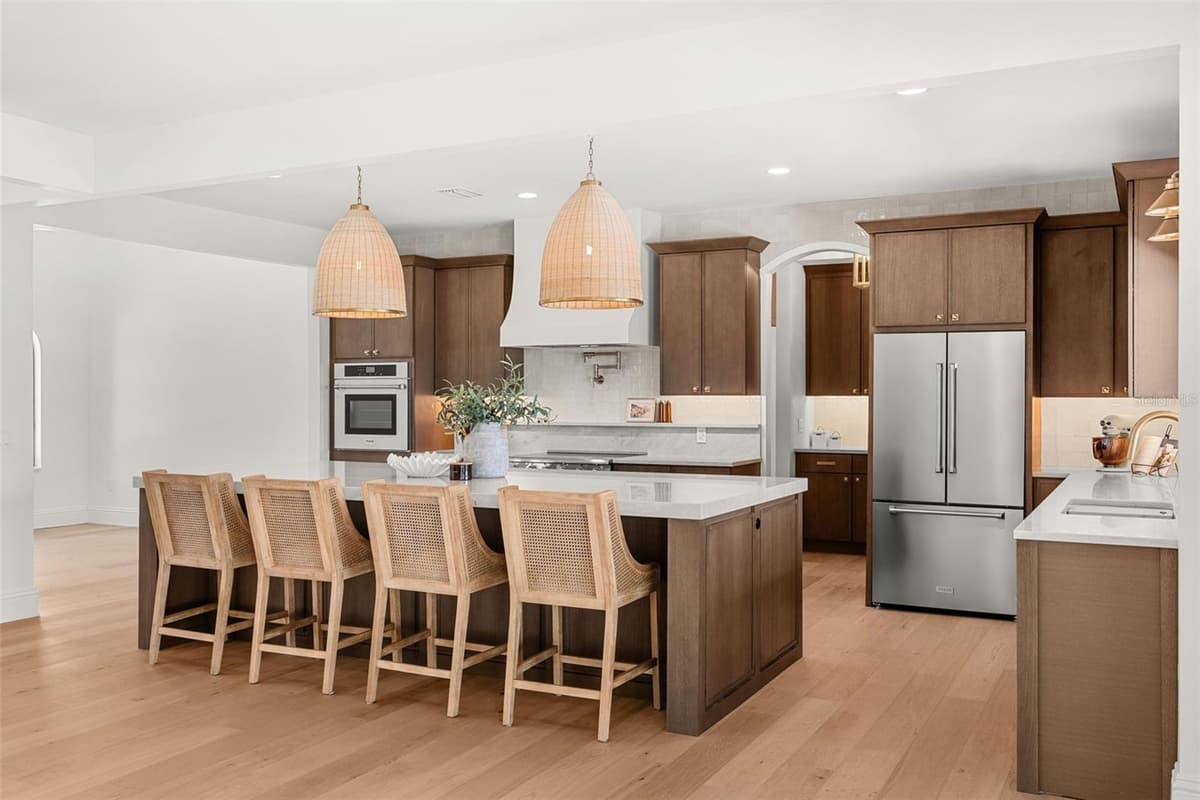 2501 TRENTWOOD BOULEVARD — photo 8 of 58