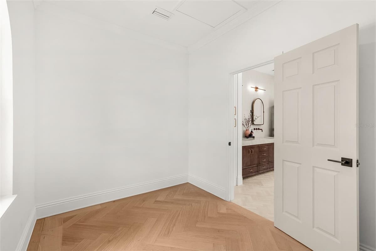 2501 TRENTWOOD BOULEVARD — photo 26 of 58