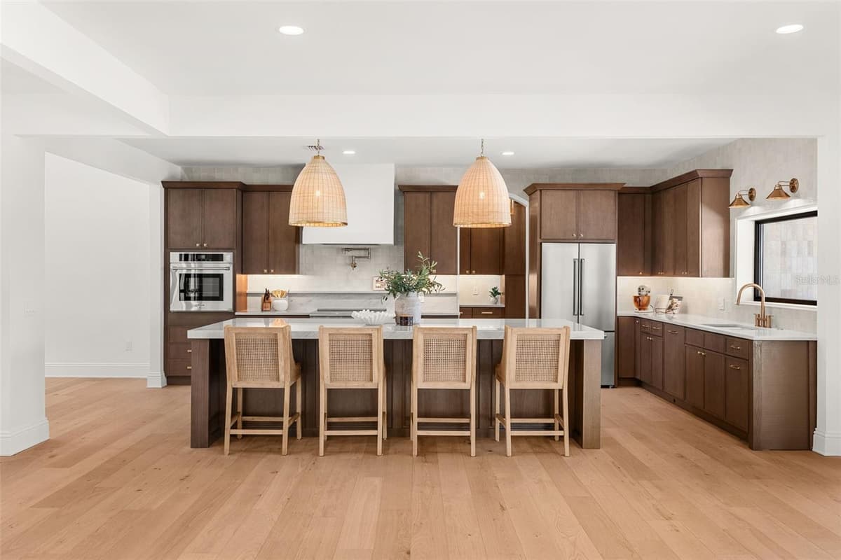 2501 TRENTWOOD BOULEVARD — photo 9 of 58