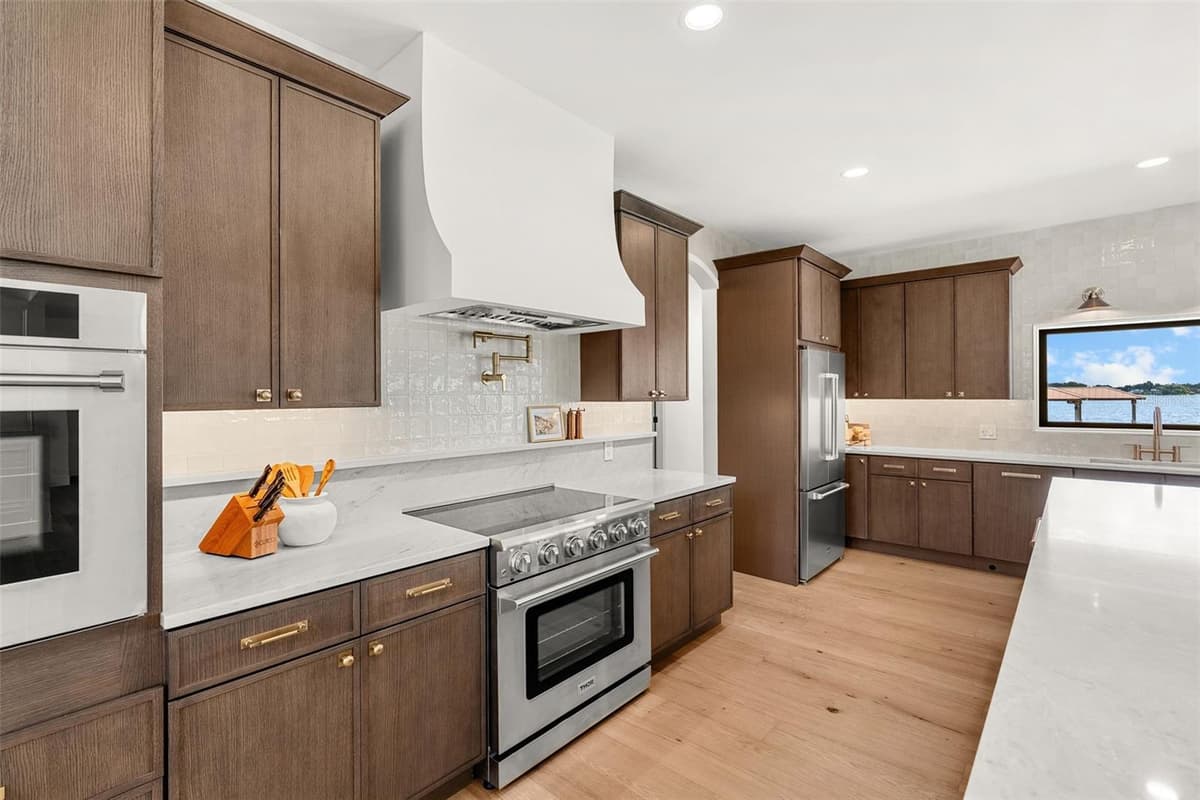 2501 TRENTWOOD BOULEVARD — photo 16 of 58