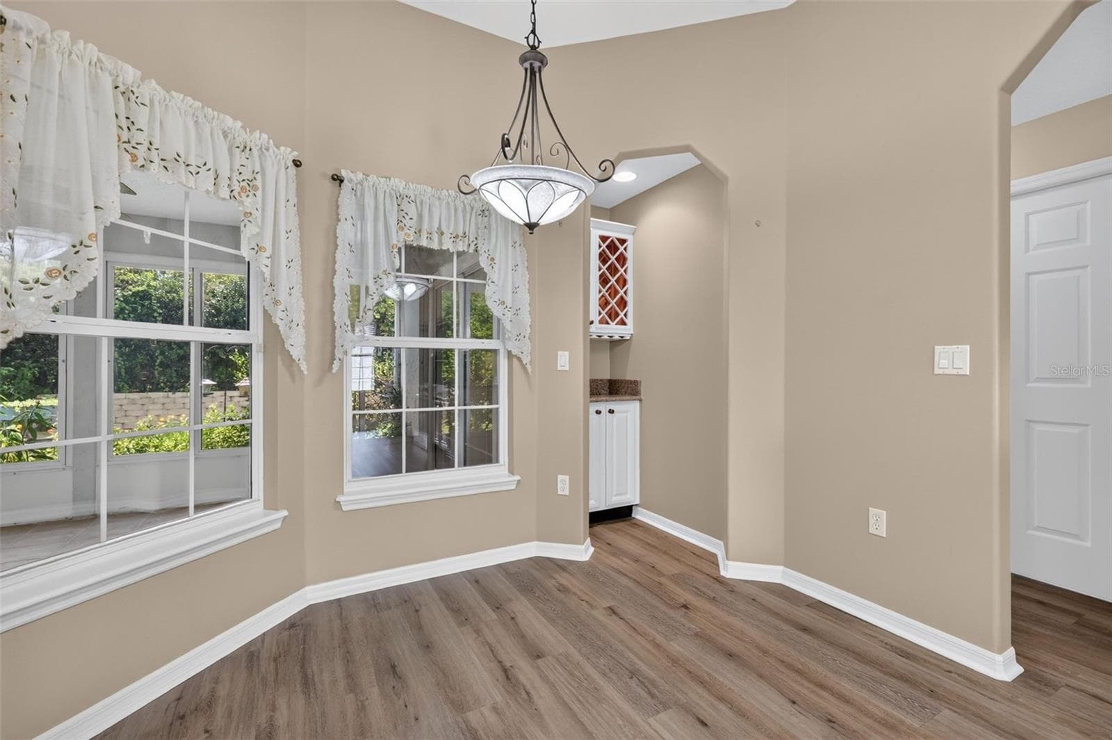 2991 LAKE WOODWARD DRIVE — photo 18 of 40