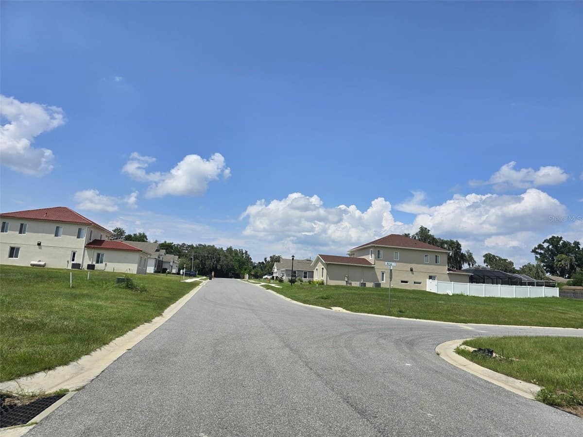 605 ARIA DR. — photo 7 of 12