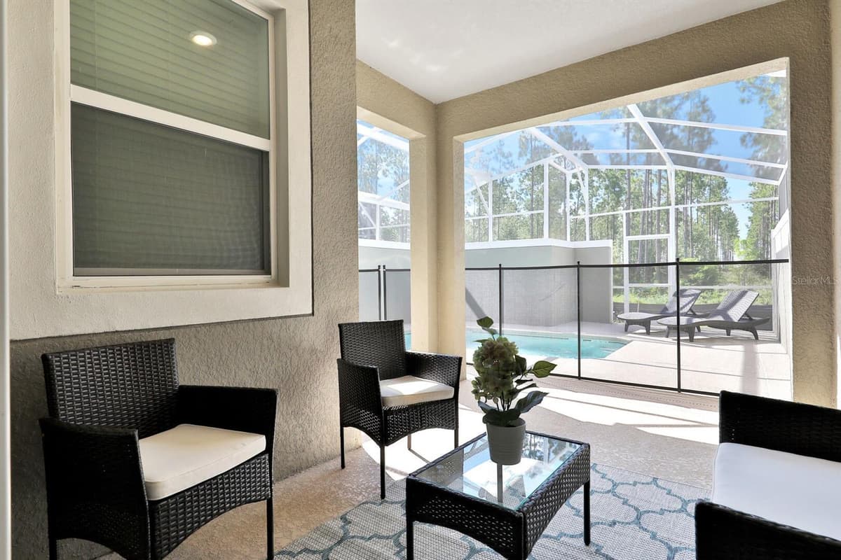 392 OCEAN COURSE AVENUE — photo 3 of 23