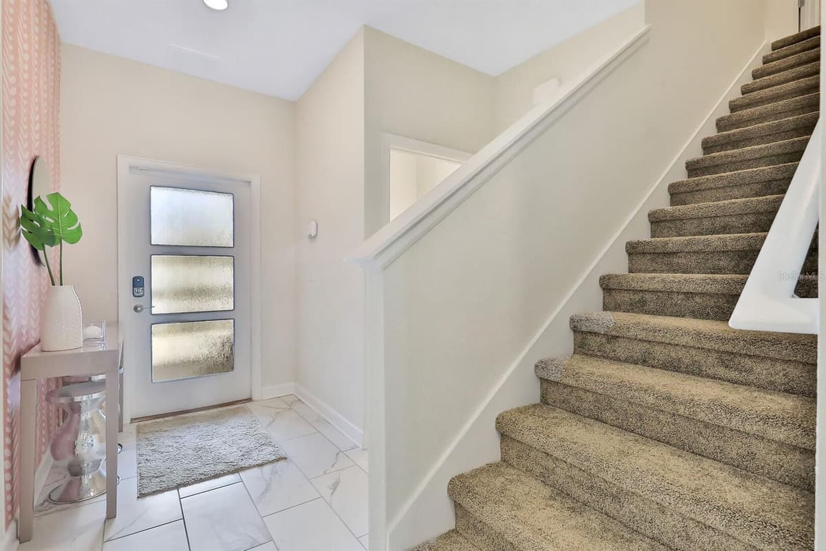 392 OCEAN COURSE AVENUE — photo 15 of 23