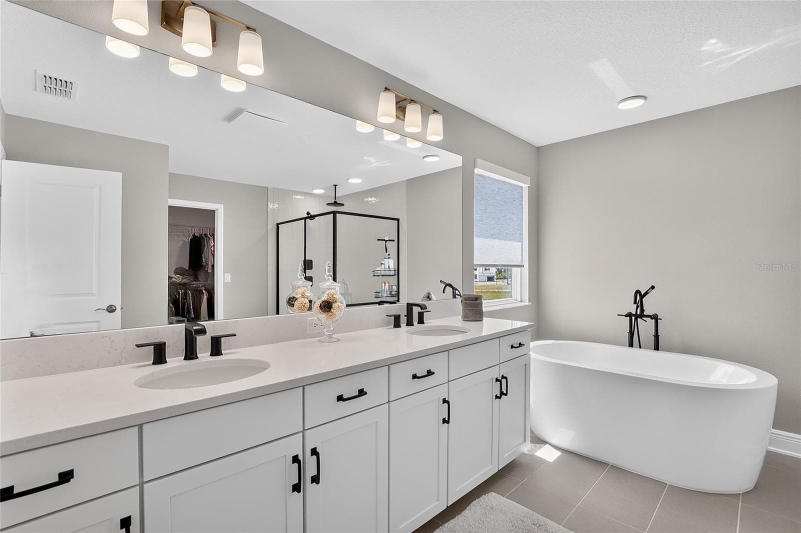 1694 DRUMMOND POINT — photo 40 of 66