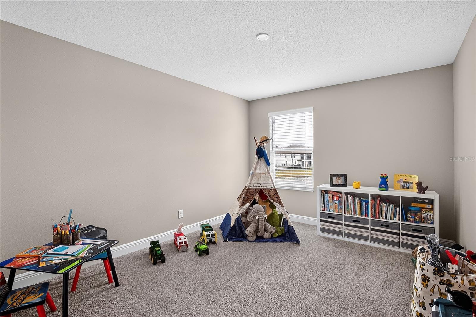 1694 DRUMMOND POINT — photo 43 of 66