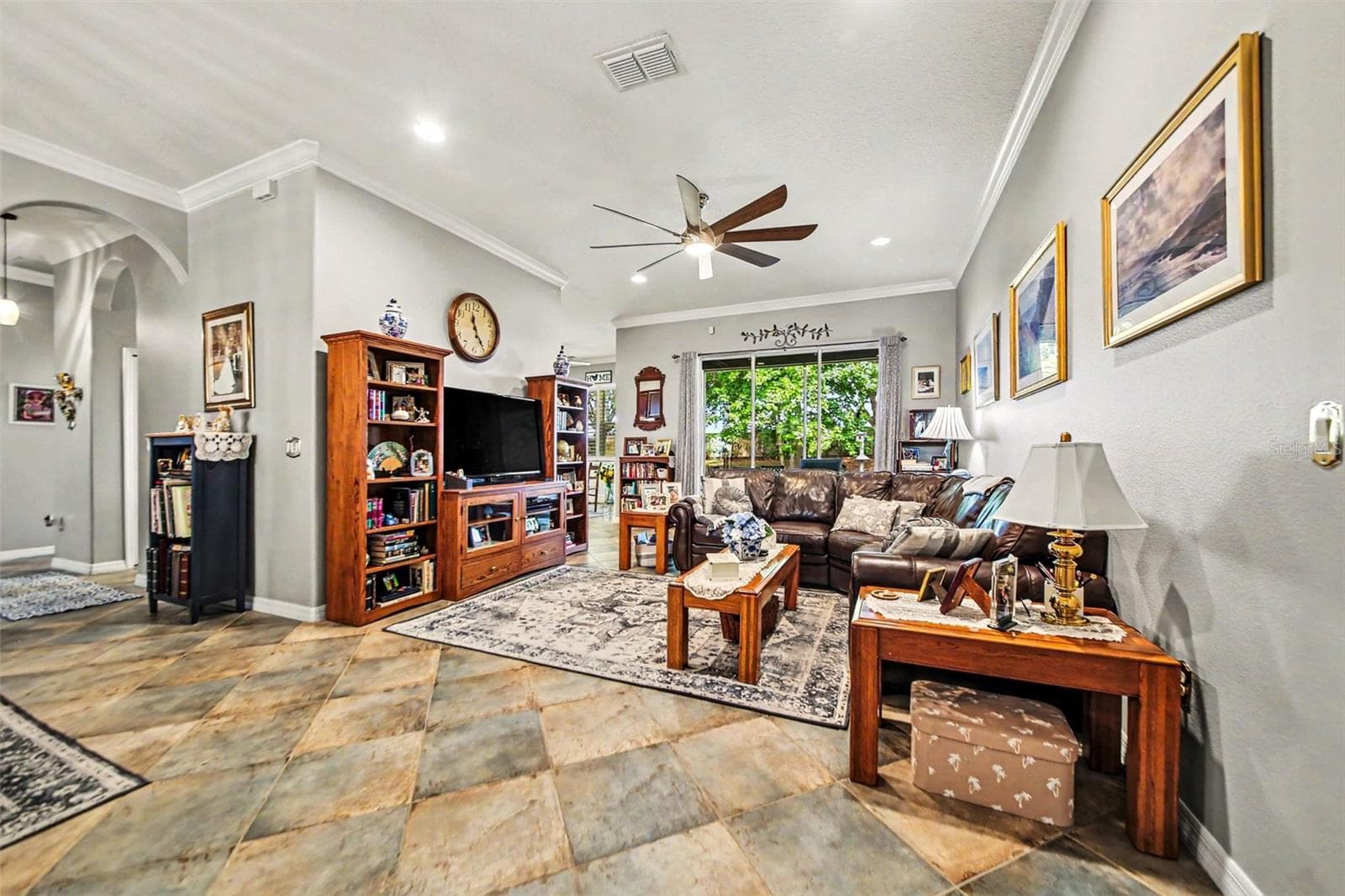 181 CREPE MYRTLE DRIVE — photo 6 of 27