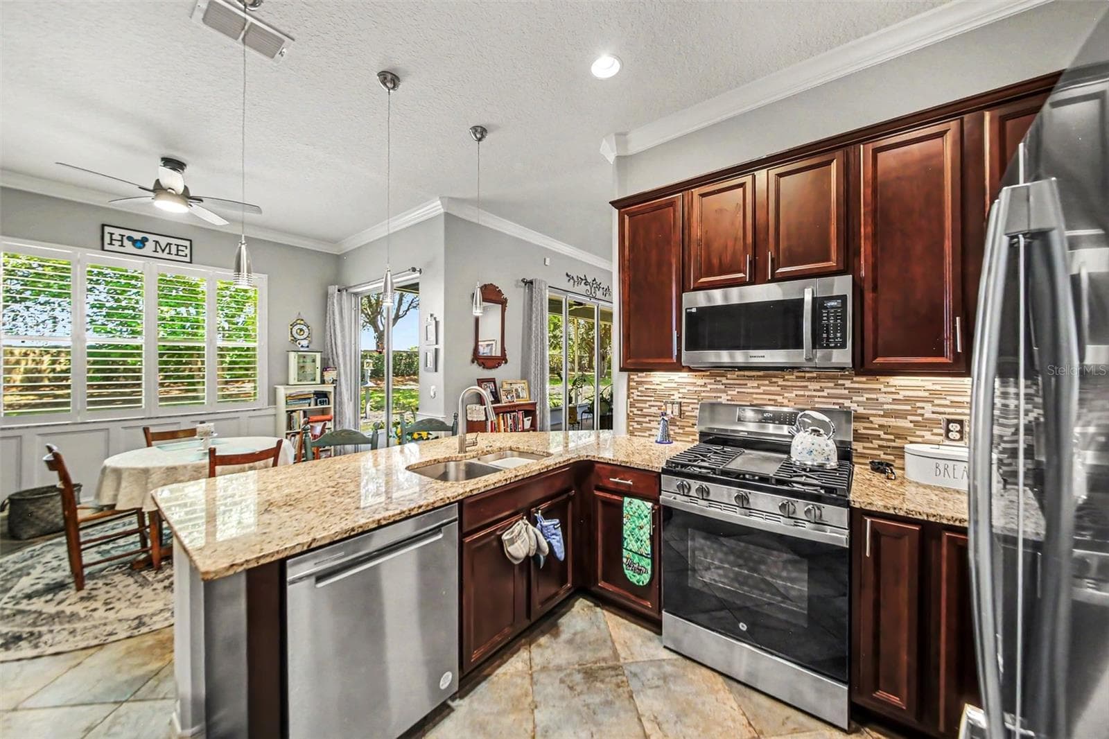 181 CREPE MYRTLE DRIVE — photo 16 of 27