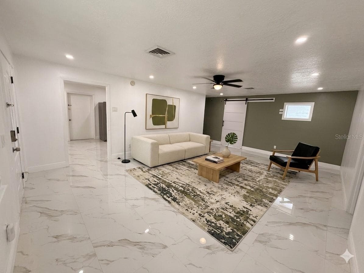 907 VALENTINA DRIVE — photo 13 of 43